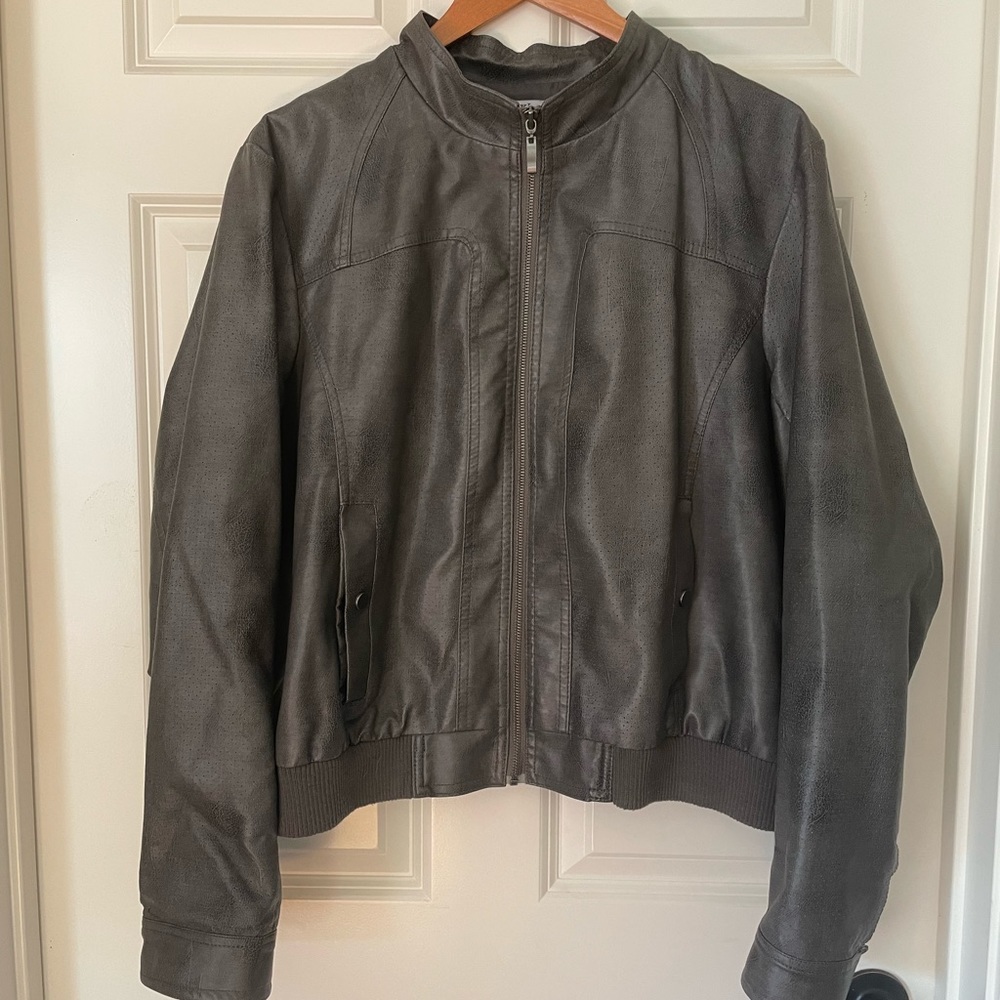 Women’s Worthington Bomber Style Jacket, Size 2X, Gray